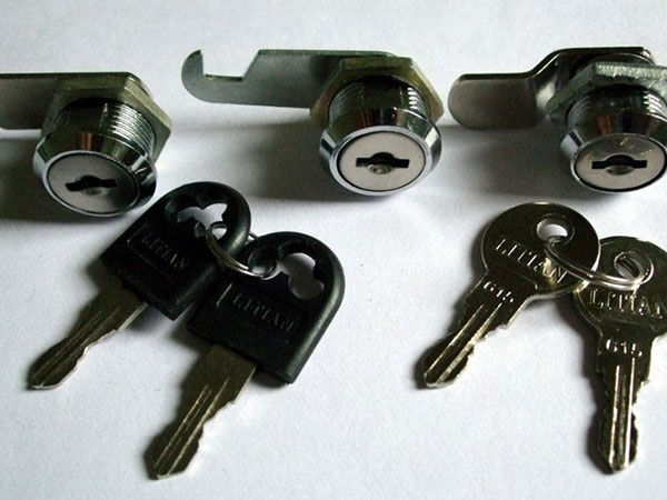 哈尔滨换锁公司电话